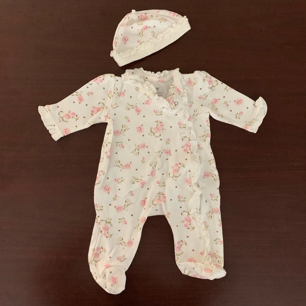 NWOT sleeper with matching hat